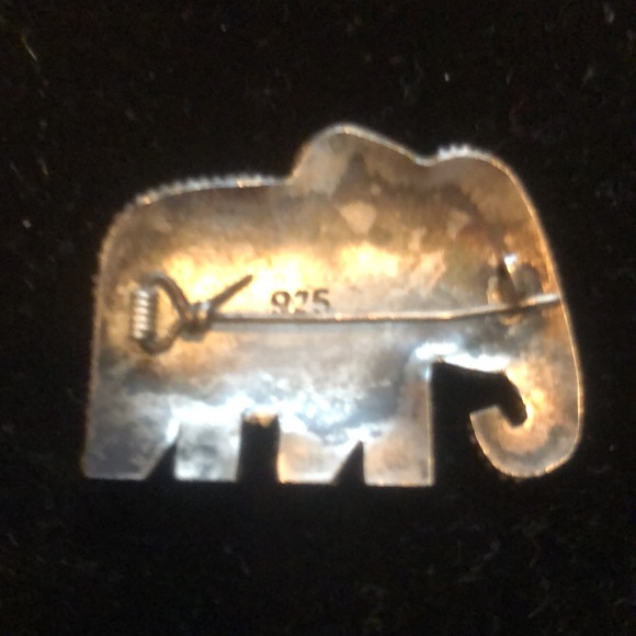 Elephant Pin - Picture 2 of 2
